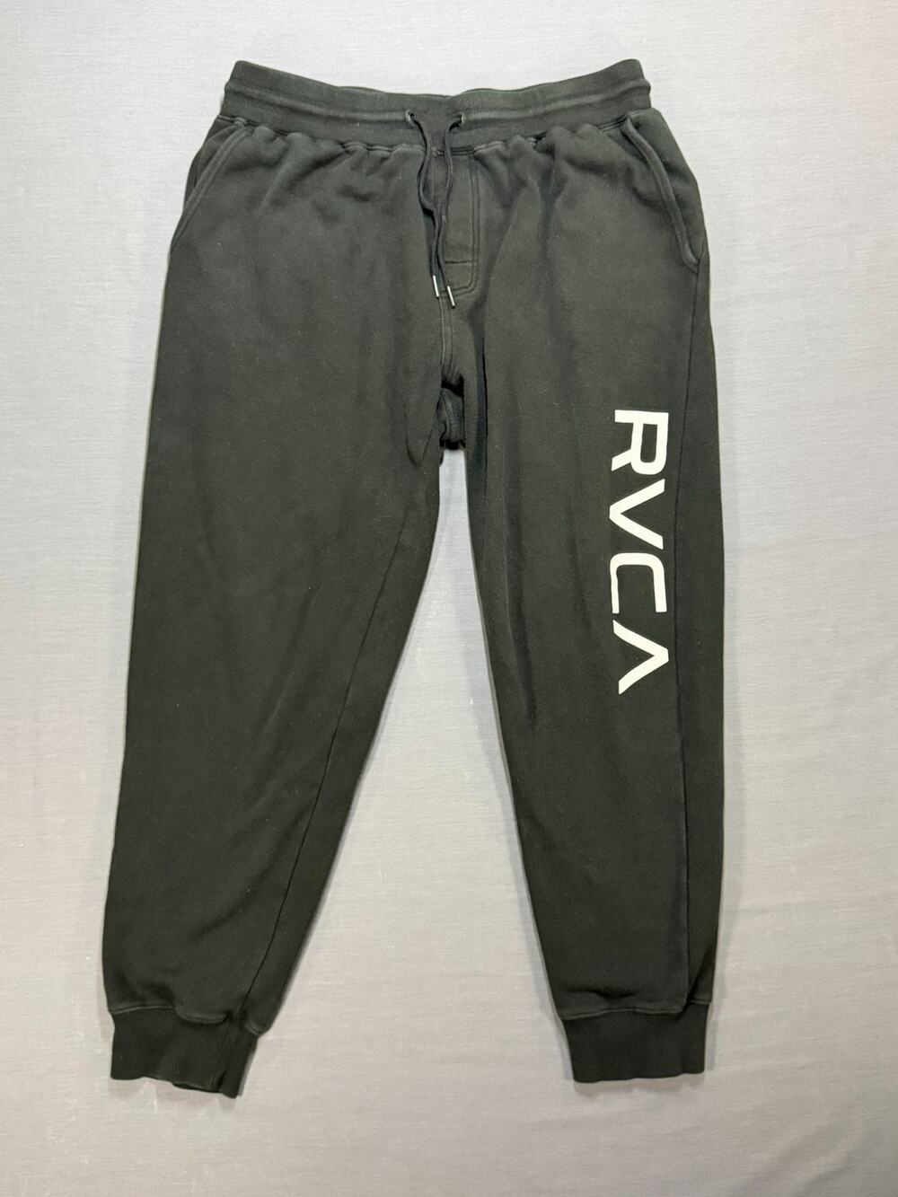 RVCA Men’s Large Black Jogger Sweatpants Big Logo Drawstring Fleece